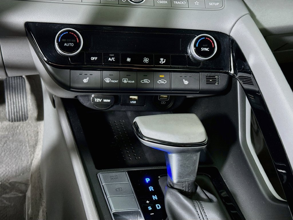 Certified 2023 Hyundai Elantra SEL w/ Convenience Package FWD image 10
