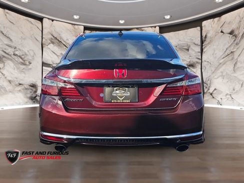 Used 2016 Honda Accord Sport image 7