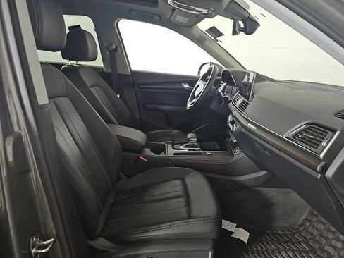Used 2023 Audi Q5 2.0T Premium Plus w/ Premium Plus Package AWD/4WD image 7