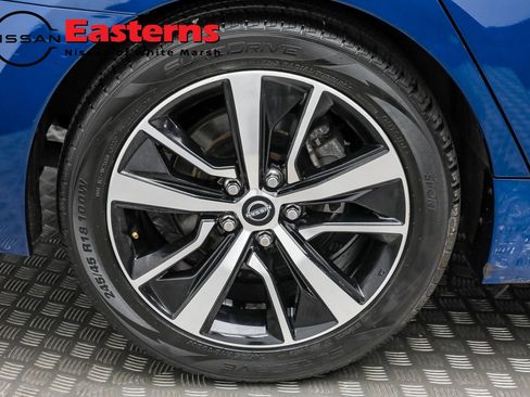 Used 2023 Nissan Maxima SV w/ Floor Mat Group image 27