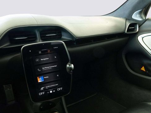 Used 2023 McLaren Artura Coupe image 24