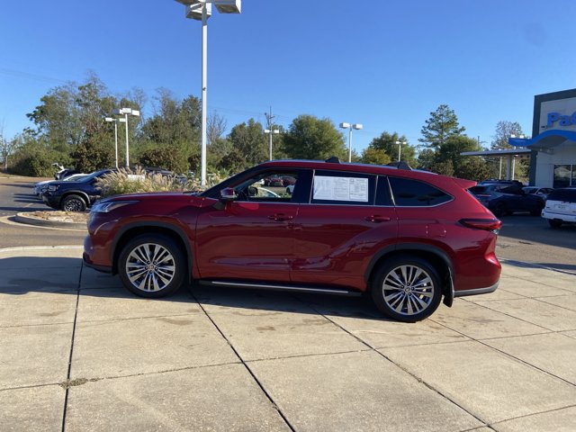 Used 2021 Toyota Highlander Platinum AWD/4WD image 7