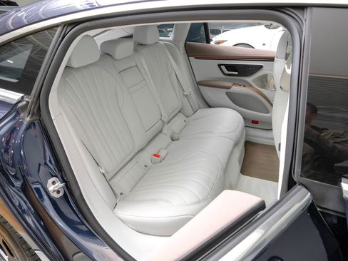 Used 2023 Mercedes-Benz EQS 450+ 4MATIC Sedan image 35