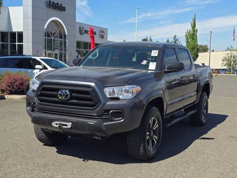 Used 2022 Toyota Tacoma SR AWD/4WD image 15