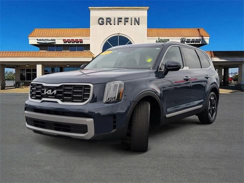 Used 2023 Kia Telluride S image 11