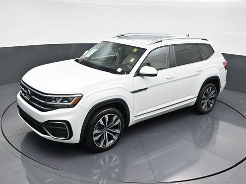 Used 2021 Volkswagen Atlas SEL R-Line image 15