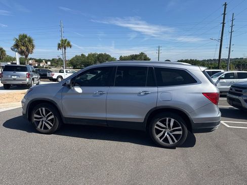 Used 2016 Honda Pilot Touring image 4
