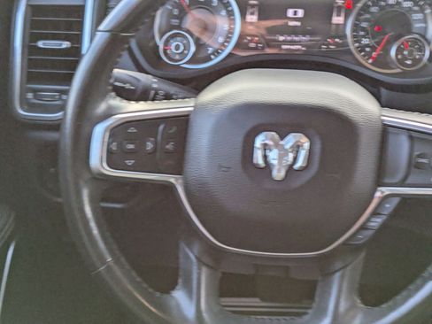 Used 2021 RAM 1500 Laramie AWD/4WD image 19