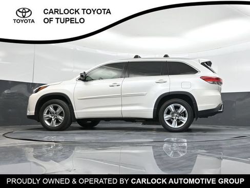 Used 2018 Toyota Highlander Limited FWD image 57