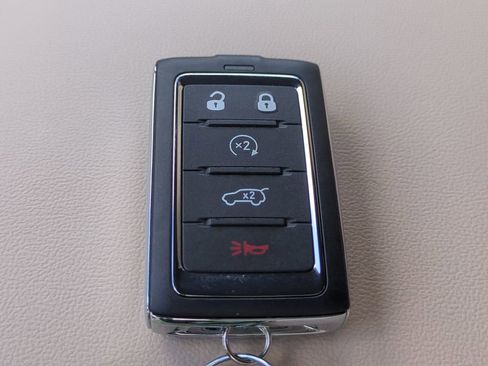 New 2026 Jeep Grand Cherokee L Limited RWD image 32