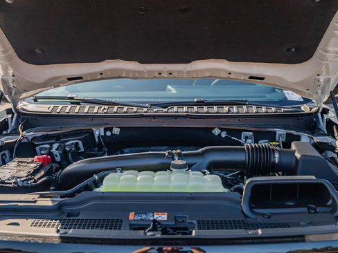 New 2026 Ford Expedition Platinum w/ Driver's Package image 19