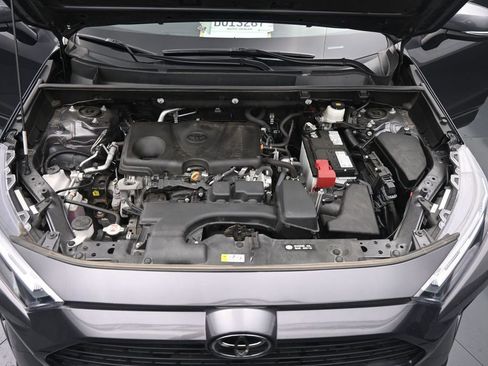 Used 2022 Toyota RAV4 XLE AWD/4WD image 23