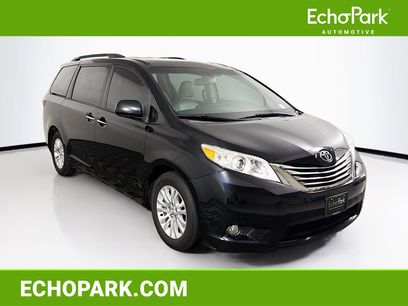 Used 2017 Toyota Sienna XLE w/ XLE Navigation Package