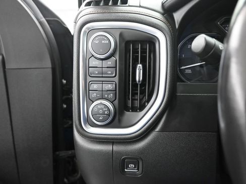 Used 2020 GMC Sierra 2500 AT4 w/ AT4 Preferred Package image 14