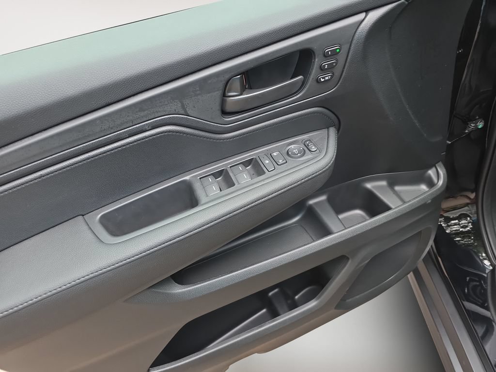 Certified 2026 Honda Odyssey EX-L image 10