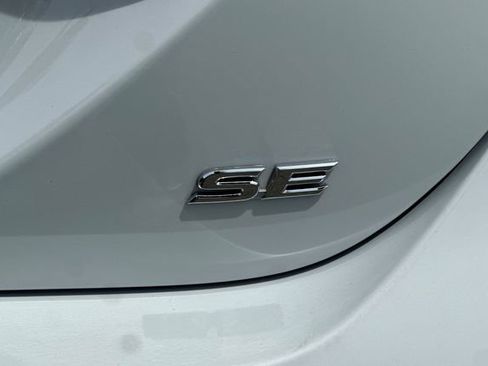 Used 2024 Toyota Camry SE FWD image 29