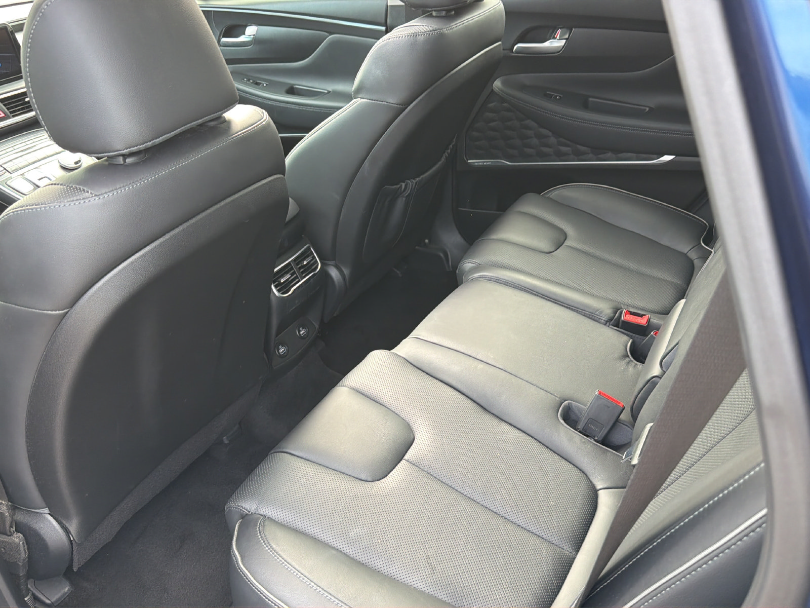 Used 2021 Hyundai Santa Fe SEL w/ Convenience + Premium Package FWD image 33