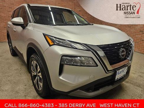 Certified 2023 Nissan Rogue SV image 1