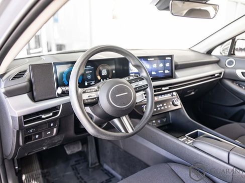 Used 2025 Hyundai Sonata SEL FWD image 17