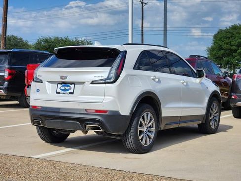 Used 2023 Cadillac XT4 Sport FWD image 3