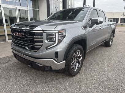 Used 2024 GMC Sierra 1500 SLT w/ SLT Convenience Package