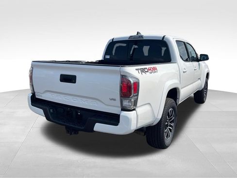 Used 2021 Toyota Tacoma TRD Sport AWD/4WD image 5