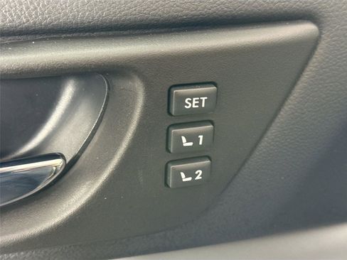 Used 2018 Subaru Outback 2.5i Limited image 47