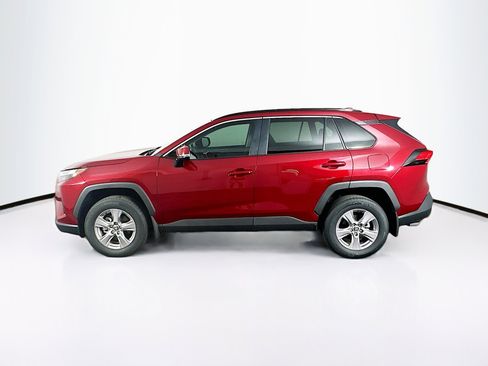 Used 2025 Toyota RAV4 XLE w/ Convenience Package image 4
