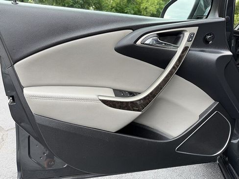 Used 2015 Buick Verano FWD image 20