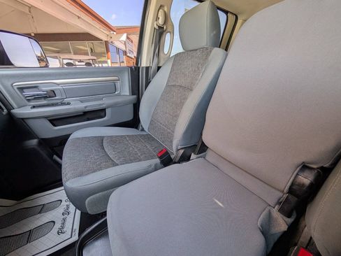 Used 2016 RAM 2500 SLT w/ Luxury Group AWD/4WD image 29