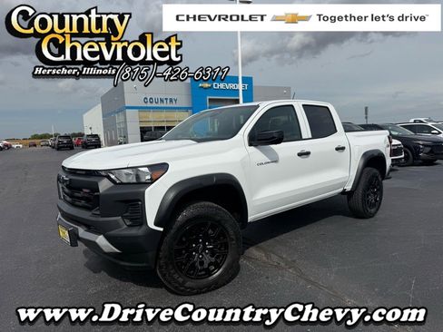 Used 2024 Chevrolet Colorado Trail Boss w/ Technology Package image 1