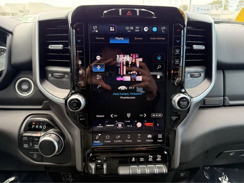 Used 2023 RAM 1500 Big Horn AWD/4WD image 18