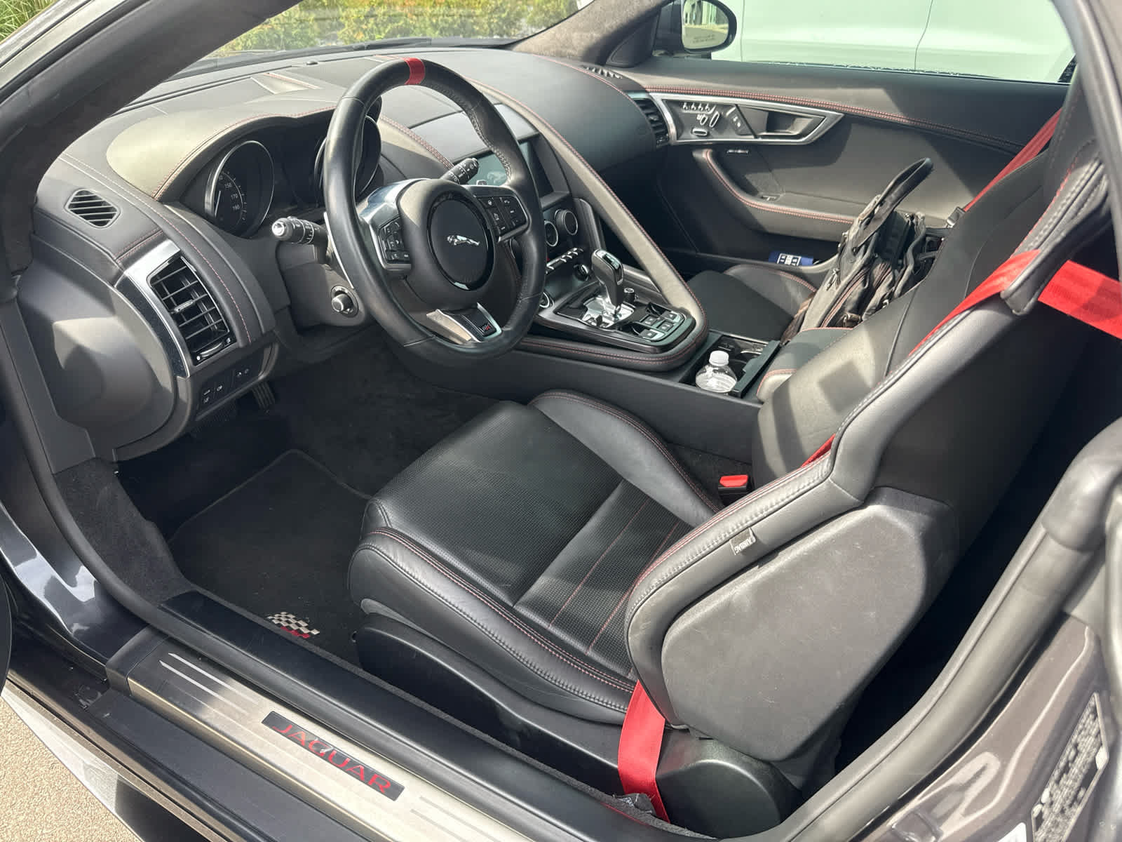 Used 2020 Jaguar F-TYPE Convertible RWD image 9