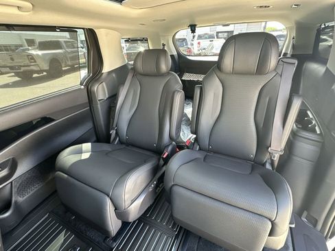 New 2026 Kia Carnival SX Prestige image 27
