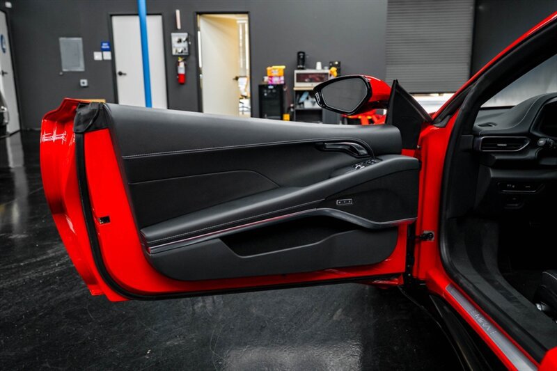 Used 2025 Lotus Emira RWD image 31