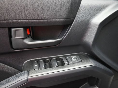 Used 2025 Toyota Tacoma TRD Sport RWD image 6