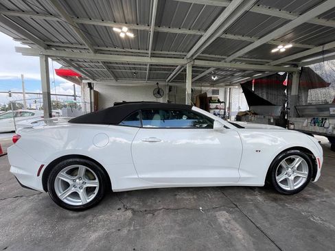 Used 2020 Chevrolet Camaro LT RWD image 3