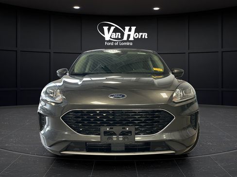 Used 2020 Ford Escape SE AWD/4WD image 2