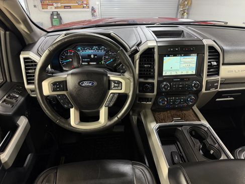 Used 2018 Ford F250 Lariat w/ Lariat Ultimate Package AWD/4WD image 26