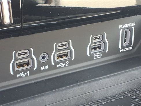 New 2025 RAM 1500 Laramie image 10