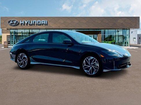 New 2025 Hyundai Ioniq 6 Limited image 11