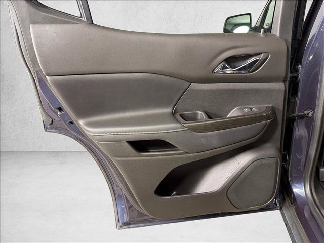 Used 2019 GMC Acadia SLT w/ LPO, Floor Liner Package FWD image 24