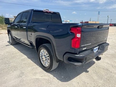 Used 2022 Chevrolet Silverado 3500 High Country w/ Z71 Off-Road Package AWD/4WD image 4