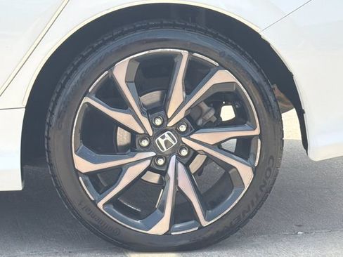 Used 2019 Honda Civic Sport image 29