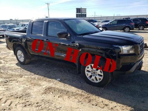 Used 2022 Nissan Frontier SV image 1