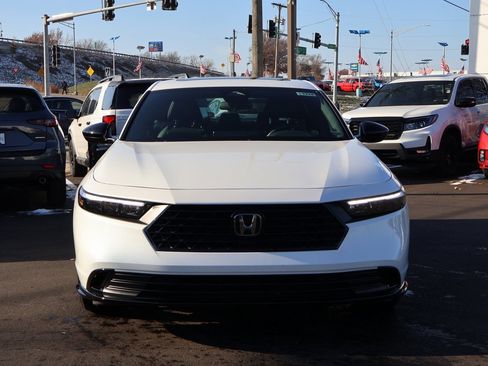 Certified 2025 Honda Accord Sport image 2