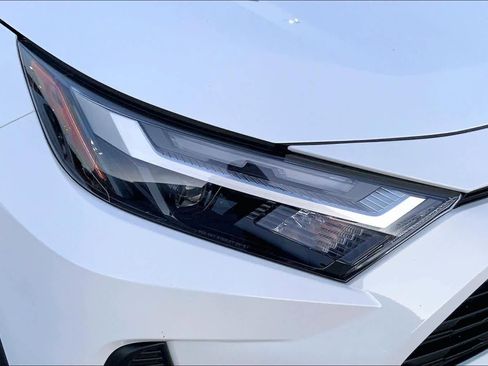 Used 2025 Toyota RAV4 LE image 25