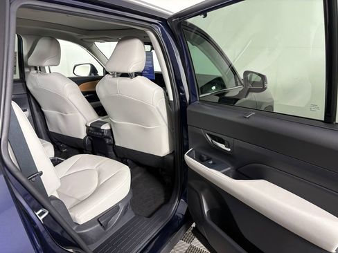 Used 2024 Toyota Grand Highlander Limited AWD/4WD image 37