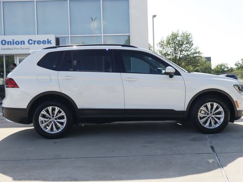 Used 2018 Volkswagen Tiguan S w/ Front Fog Lights Package FWD image 4