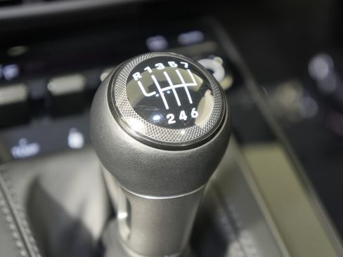 Certified 2024 Porsche 911 Carrera image 38